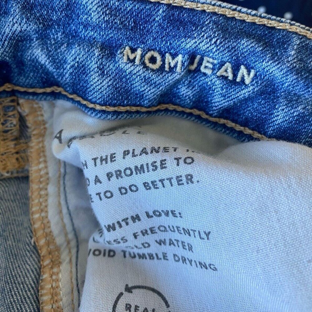 American Eagle Mom Jean Sz 6 Regular Medium Wash Stretch Distressed Denim Jeans - Picture 4 of 5